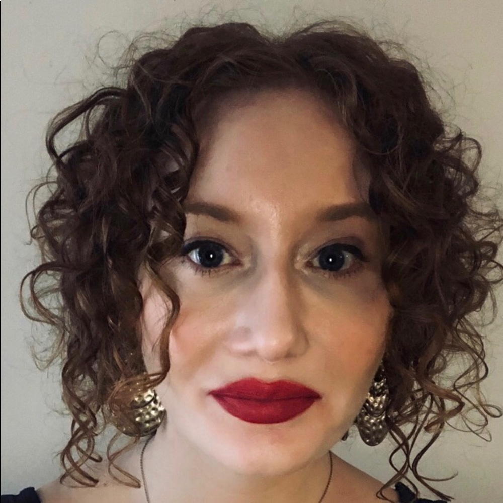 Meet your Posher, Julie